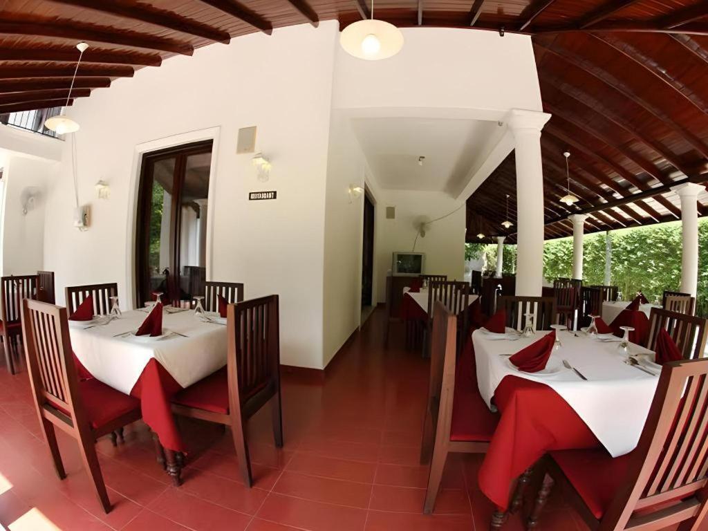 The Mgs Hotel Elpitiya  Екстериор снимка