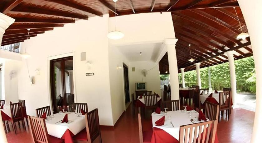 The Mgs Hotel Elpitiya  Екстериор снимка